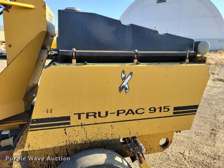 image for item JH9935 1999 Rosco Tru-Pac 915 pneumatic roller