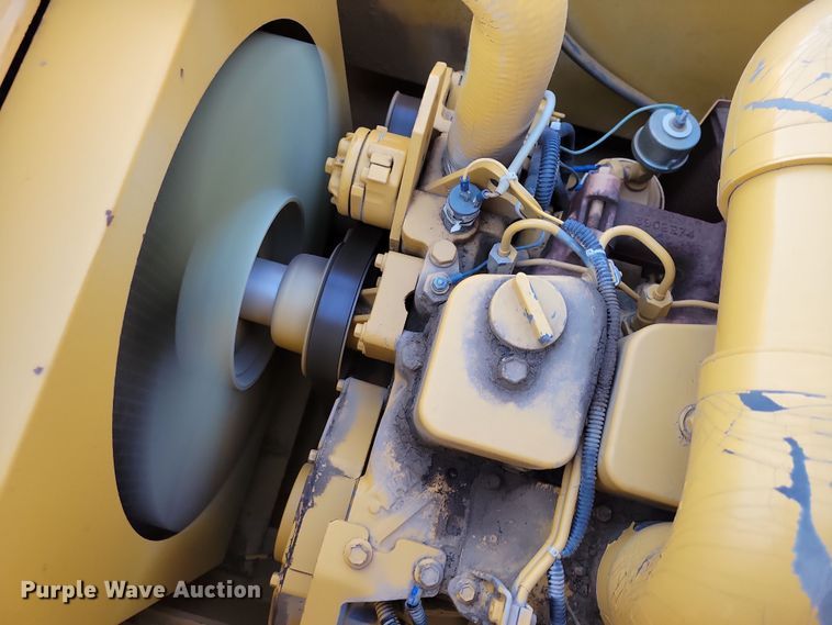 image for item JH9935 1999 Rosco Tru-Pac 915 pneumatic roller