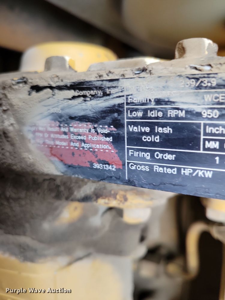 image for item JH9935 1999 Rosco Tru-Pac 915 pneumatic roller