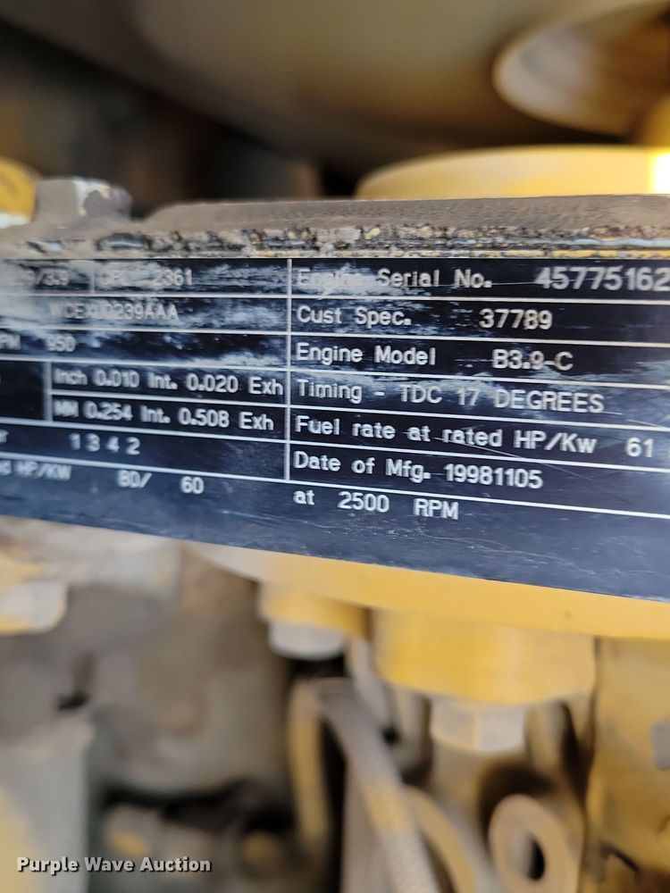 image for item JH9935 1999 Rosco Tru-Pac 915 pneumatic roller