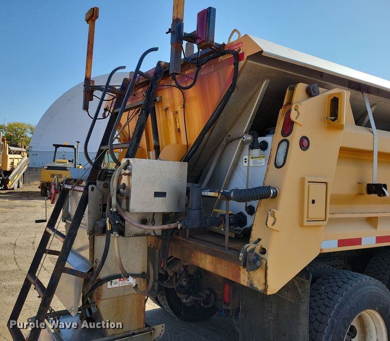 image for item JH9936 2010 International WorkStar 7600 dump truck