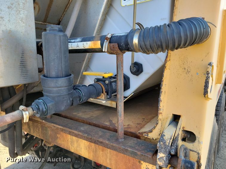 image for item JH9936 2010 International WorkStar 7600 dump truck