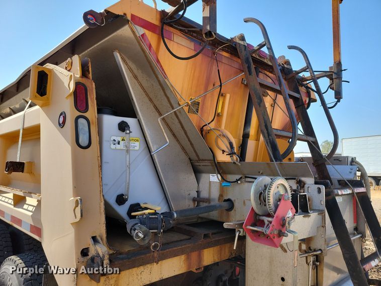 image for item JH9936 2010 International WorkStar 7600 dump truck