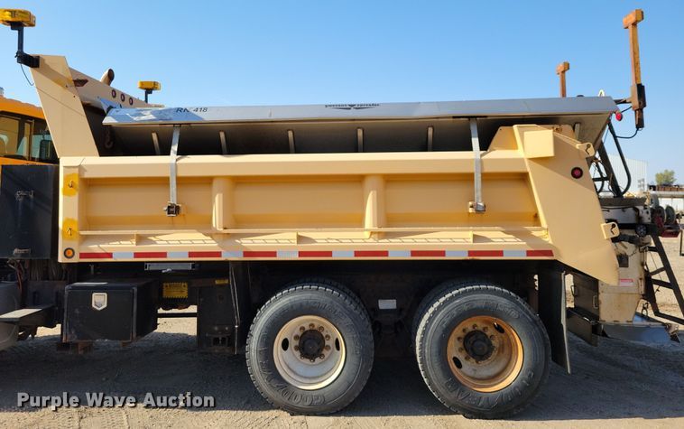 image for item JH9936 2010 International WorkStar 7600 dump truck