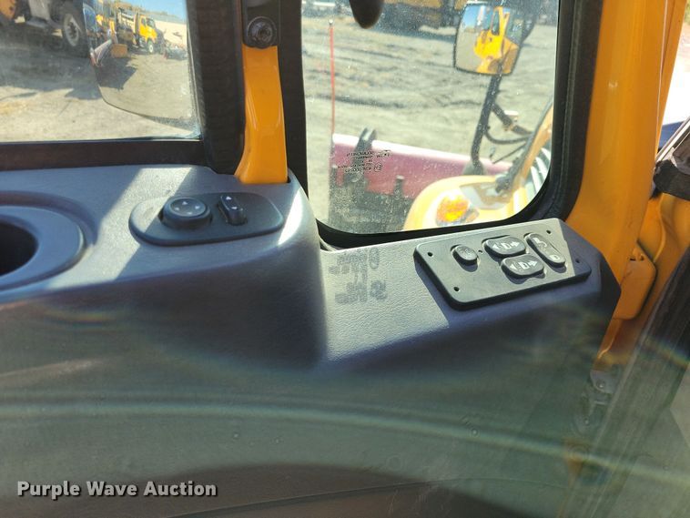 image for item JH9936 2010 International WorkStar 7600 dump truck