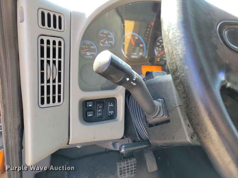 image for item JH9936 2010 International WorkStar 7600 dump truck