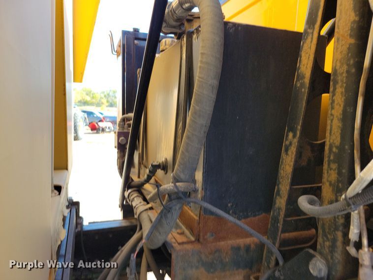 image for item JH9938 2008 Sterling L-Line dump truck