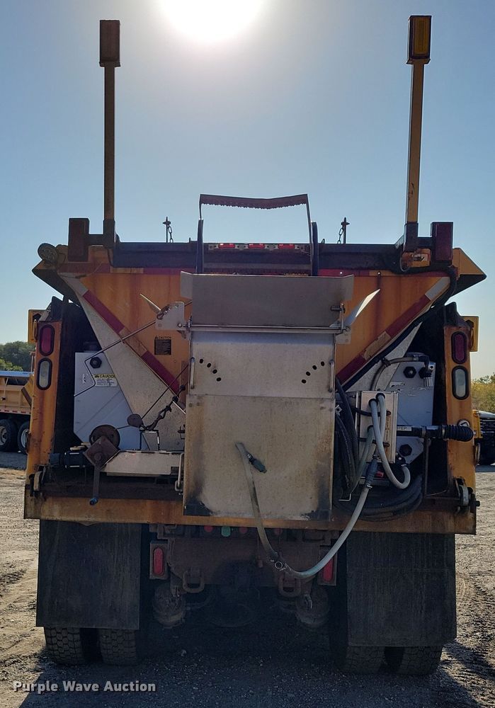 image for item JH9940 2010 International WorkStar 7600 dump truck