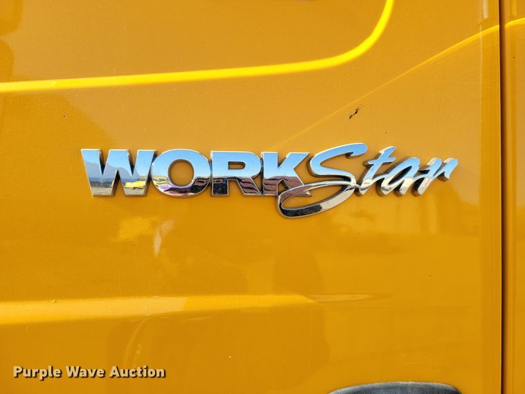 image for item JH9940 2010 International WorkStar 7600 dump truck