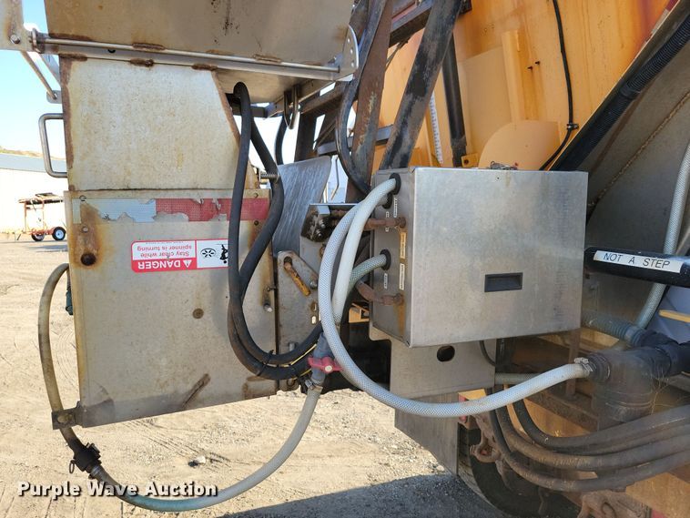 image for item JH9940 2010 International WorkStar 7600 dump truck