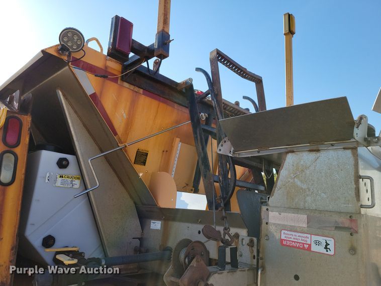 image for item JH9940 2010 International WorkStar 7600 dump truck