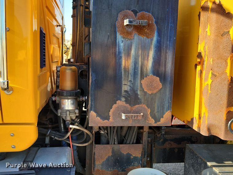 image for item JH9940 2010 International WorkStar 7600 dump truck