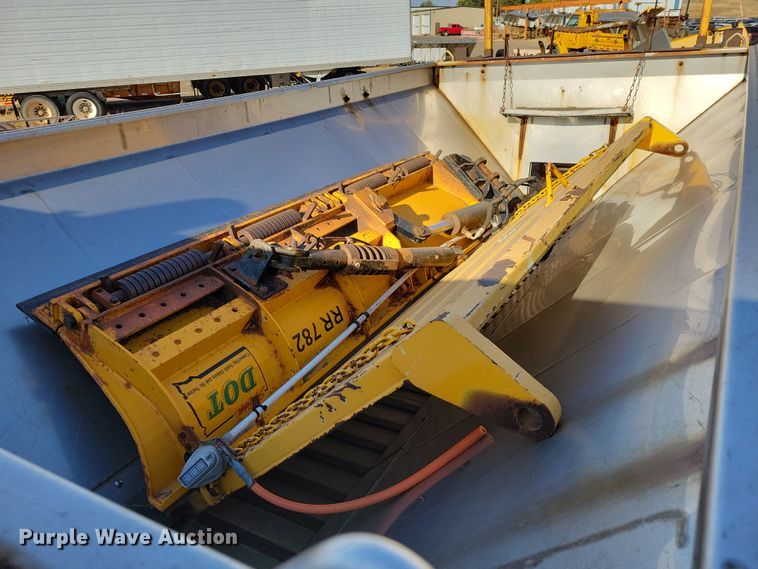 image for item JH9940 2010 International WorkStar 7600 dump truck