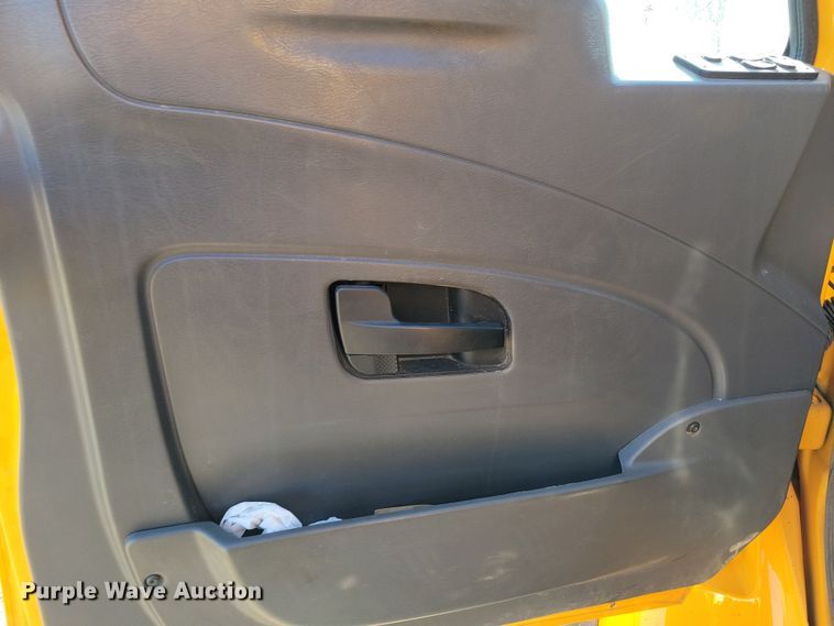 image for item JH9940 2010 International WorkStar 7600 dump truck