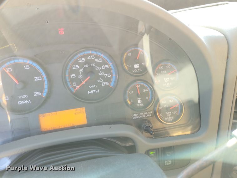 image for item JH9940 2010 International WorkStar 7600 dump truck