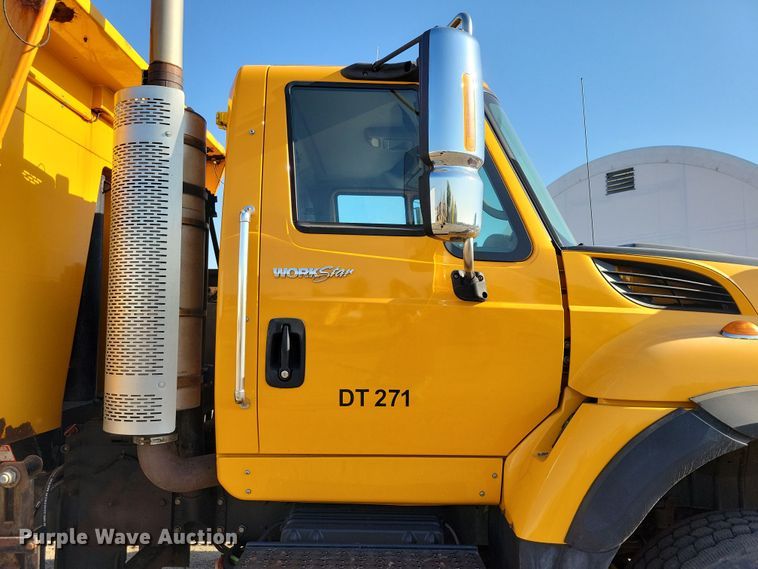 image for item JH9940 2010 International WorkStar 7600 dump truck