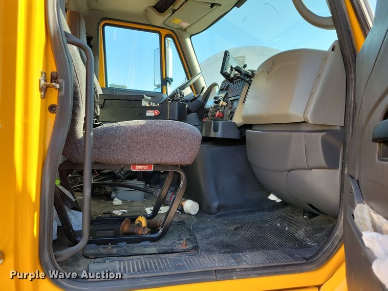 image for item JH9940 2010 International WorkStar 7600 dump truck