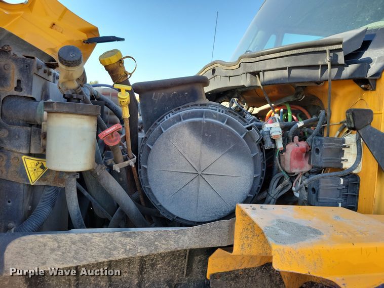 image for item JH9940 2010 International WorkStar 7600 dump truck