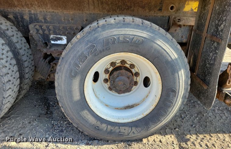 image for item JH9940 2010 International WorkStar 7600 dump truck