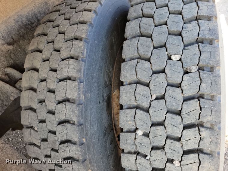 image for item JH9940 2010 International WorkStar 7600 dump truck