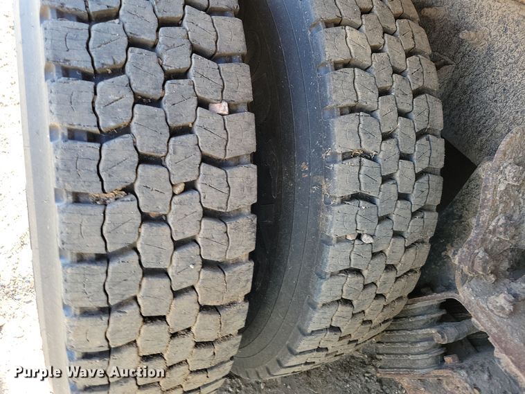 image for item JH9940 2010 International WorkStar 7600 dump truck