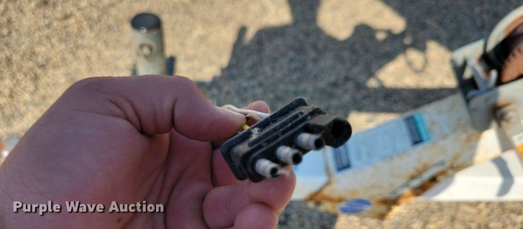 image for item JO9334 2004 Lund 1700 Explorer SS Adventure boat