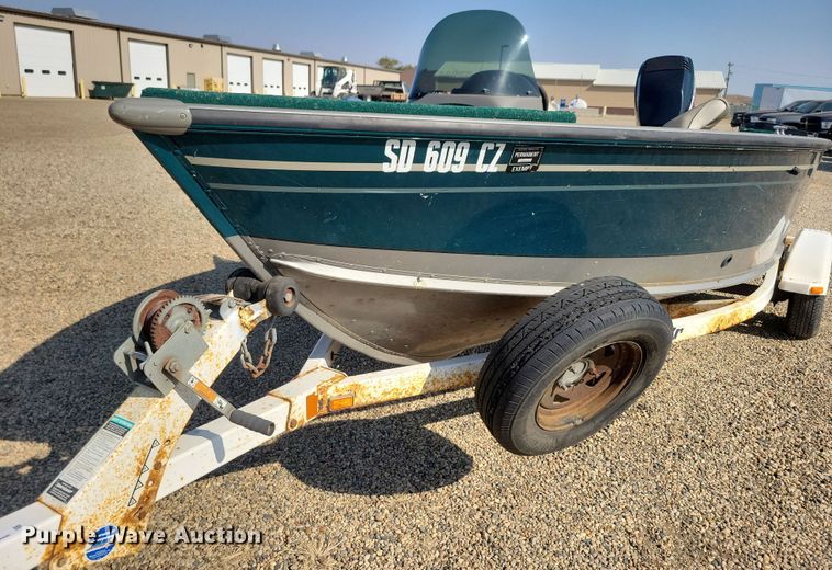 image for item JO9334 2004 Lund 1700 Explorer SS Adventure boat