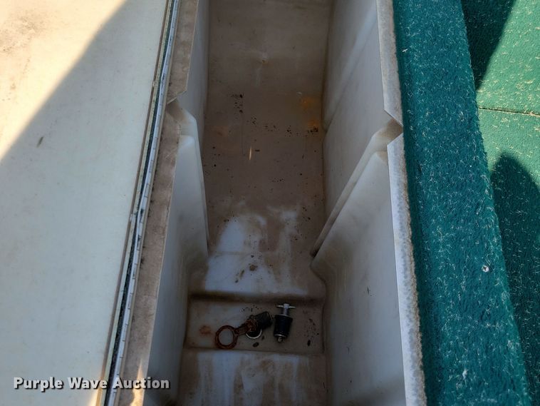 image for item JO9334 2004 Lund 1700 Explorer SS Adventure boat