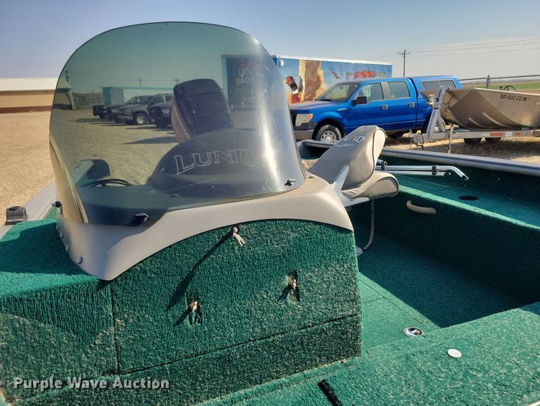 image for item JO9334 2004 Lund 1700 Explorer SS Adventure boat