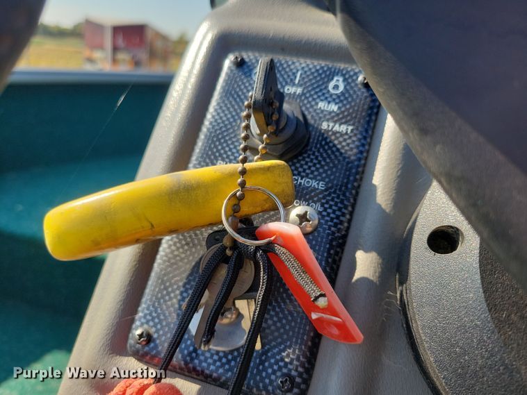 image for item JO9334 2004 Lund 1700 Explorer SS Adventure boat