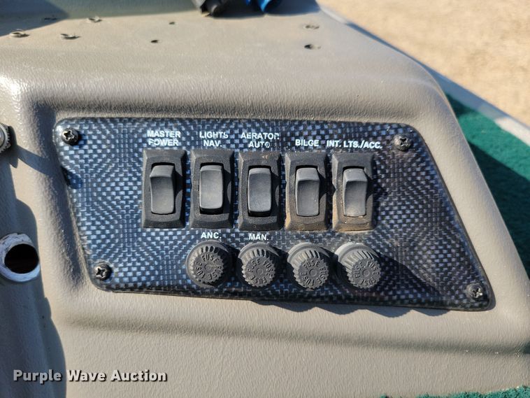 image for item JO9334 2004 Lund 1700 Explorer SS Adventure boat