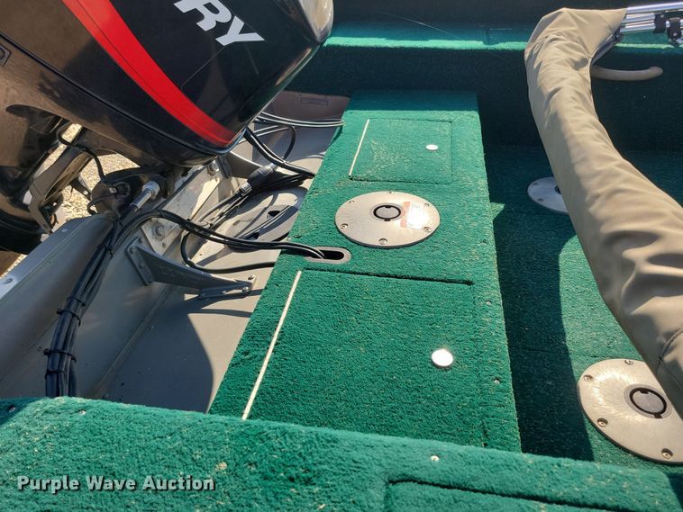 image for item JO9334 2004 Lund 1700 Explorer SS Adventure boat