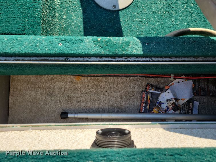 image for item JO9334 2004 Lund 1700 Explorer SS Adventure boat