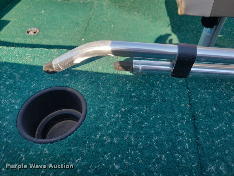 image for item JO9334 2004 Lund 1700 Explorer SS Adventure boat