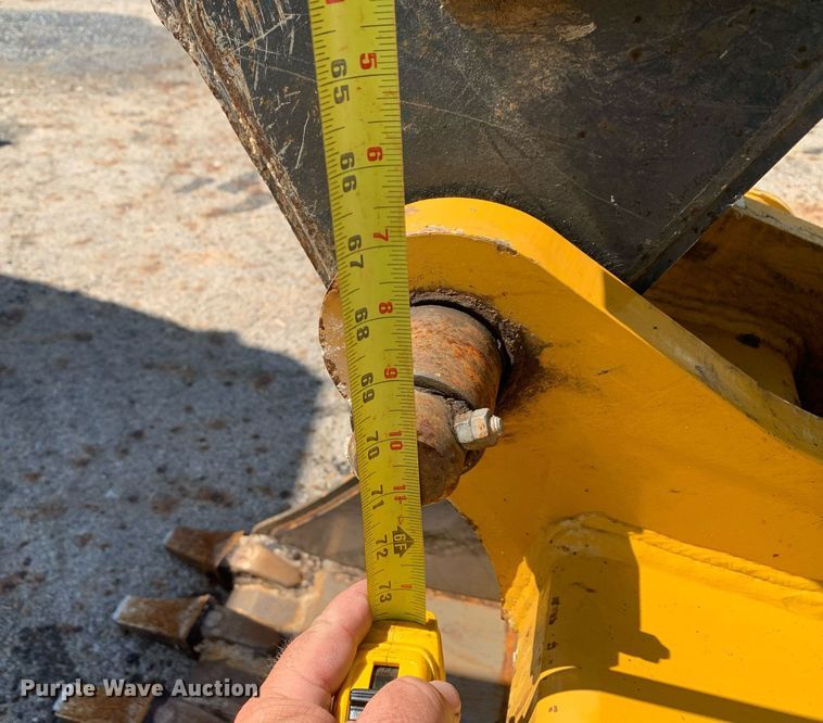 image for item JT9705 2016 John Deere  310L backhoe