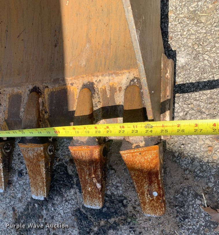 image for item JT9705 2016 John Deere  310L backhoe