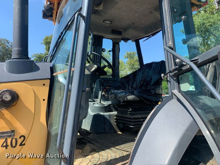 image for item JT9705 2016 John Deere  310L backhoe