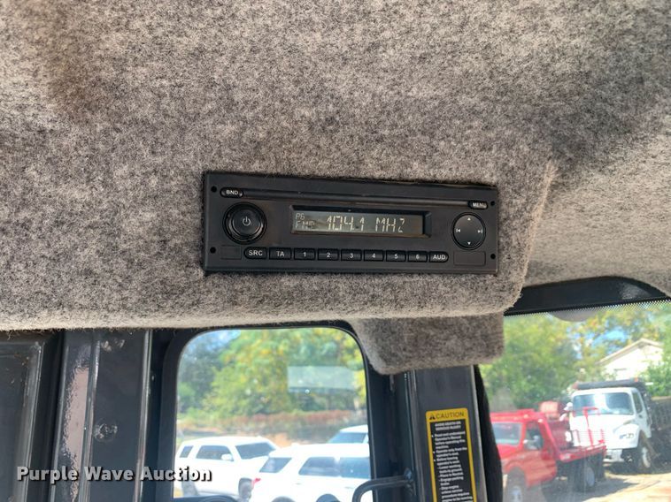 image for item JT9705 2016 John Deere  310L backhoe