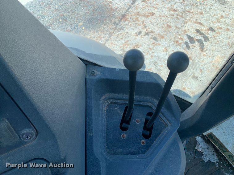 image for item JT9705 2016 John Deere  310L backhoe