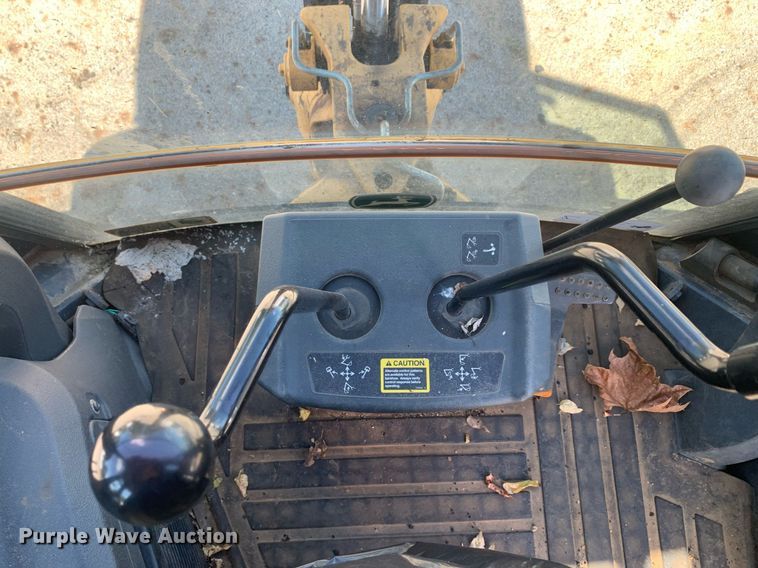 image for item JT9705 2016 John Deere  310L backhoe