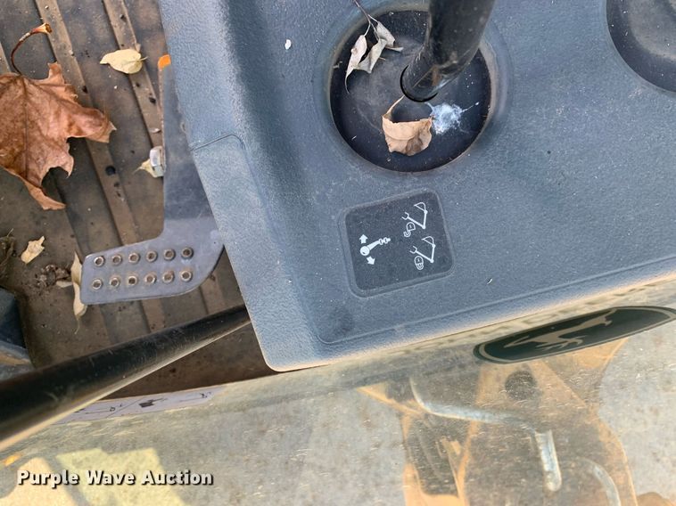 image for item JT9705 2016 John Deere  310L backhoe
