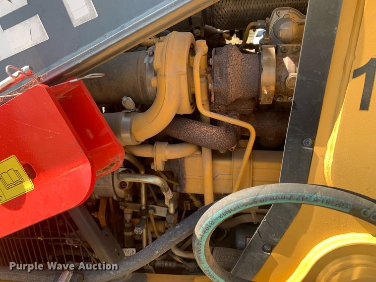 image for item JT9705 2016 John Deere  310L backhoe