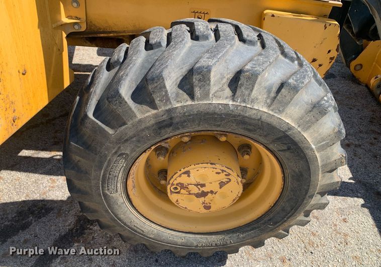 image for item JT9705 2016 John Deere  310L backhoe