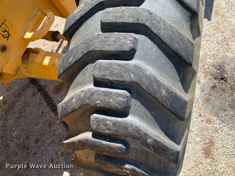 image for item JT9705 2016 John Deere  310L backhoe