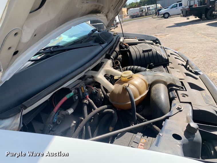 image for item JT9706 2015 Chevrolet  G4500  shuttle bus