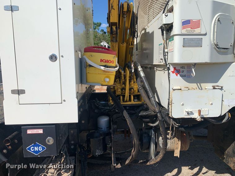 image for item JT9708 2015 Mack LEU633 refuse truck