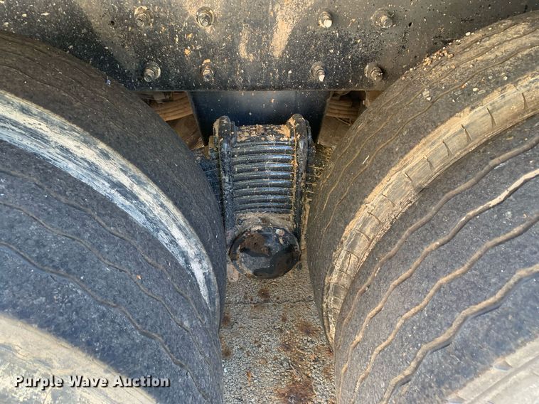 image for item JT9708 2015 Mack LEU633 refuse truck