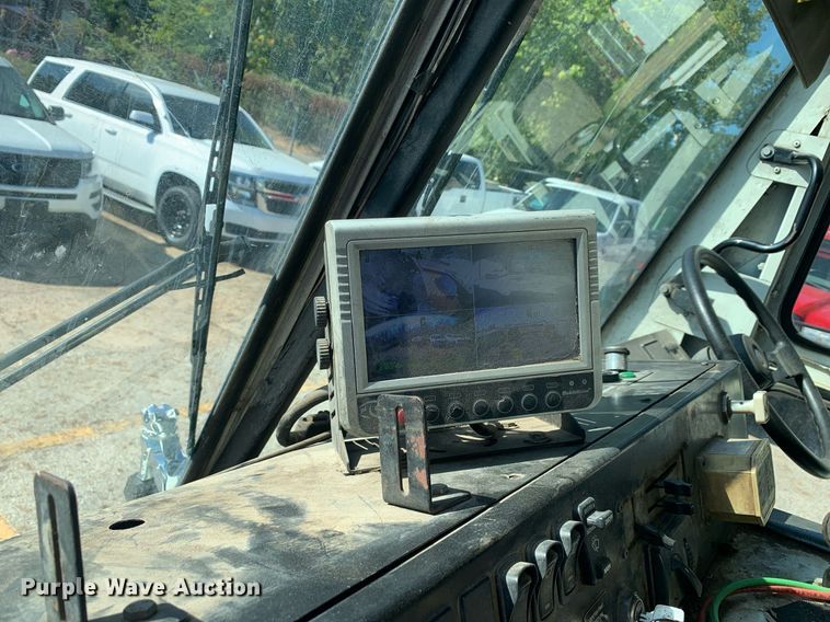 image for item JT9708 2015 Mack LEU633 refuse truck