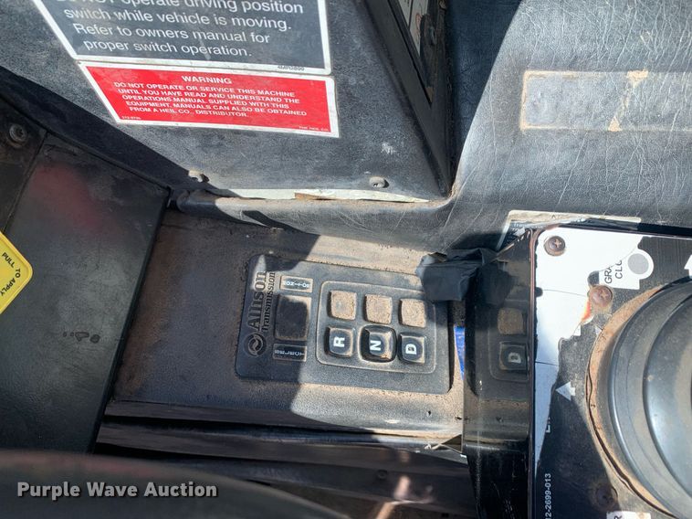 image for item JT9708 2015 Mack LEU633 refuse truck