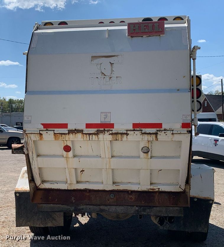 image for item JT9709 2015 Ford F550 refuse truck